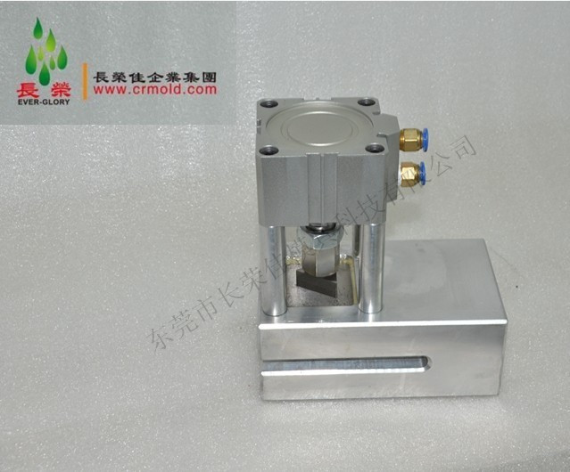 30*30 triangle hole punch